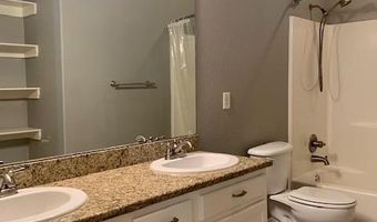 3902 SW Greyhawk Dr, Bentonville, AR 72713