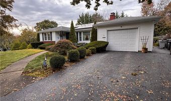91 Ridgeway Rd, Cranston, RI 02920