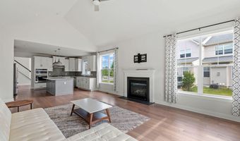 3093 N Spurway Dr, Ann Arbor, MI 48105