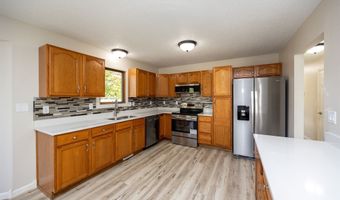 3033 SW Brookeline Dr, Ankeny, IA 50023