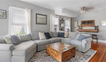 280 Woodbine St, Cranston, RI 02910