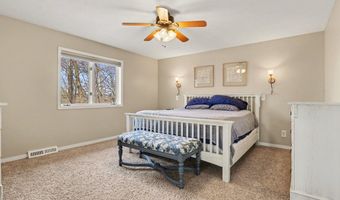 2011 Knollpoint Dr NE, Ada, MI 49301