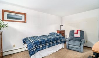 21 Lillinonah Dr, Brookfield, CT 06804