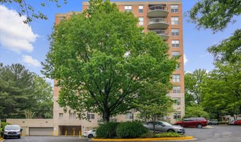 5000 BATTERY Ln 202, Bethesda, MD 20814