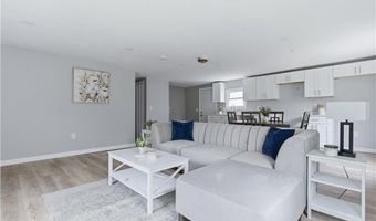 61 Everson Dr, Glocester, RI 02814