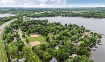 940 Hamlet Dr N, Avon, MN 56310