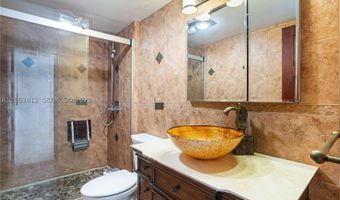 3375 N Country Club Dr 1605, Aventura, FL 33180