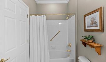 15 Misty Lake Ct, Barnegat, NJ 08005