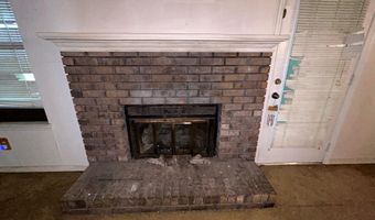 1529 KING JAMES Dr, Alabaster, AL 35007