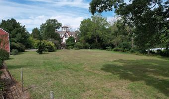 40 N Shore Rd, Absecon, NJ 08201