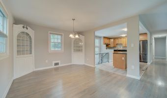 4837 RANDOLPH Dr, Annandale, VA 22003