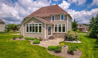 435 Dunwoody Dr, Aurora, OH 44202