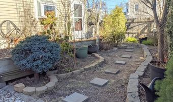 234 Park Ave, Cranston, RI 02905