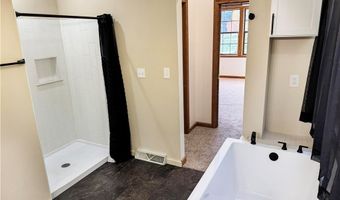 352 Wyndclift Pl, Austintown, OH 44515