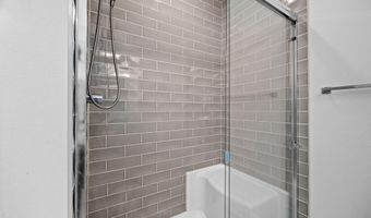 4401 Everest Cir, Ames, IA 50014