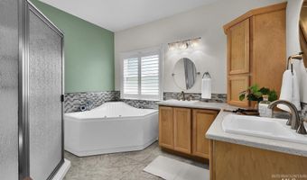 15585 Moonstruck Dr, Caldwell, ID 83607