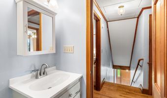 653 Gore Rd, Alfred, ME 04002