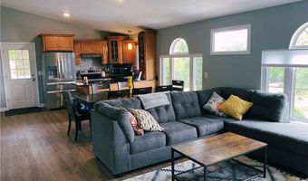 57 Saybrook Ave, Narragansett, RI 02882