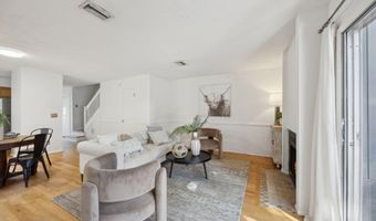 181 SYLVAN Dr, Atlantic Beach, FL 32233