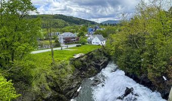 88 Mill Hl, Barnet, VT 05821