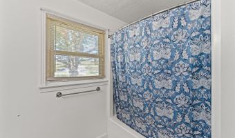 212 Ogden Rd, Altavista, VA 24517