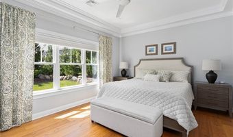 48 TRAVELERS Ct, East Greenwich, RI 02818