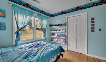 114 Tiffany Ln, Bristol, CT 06010