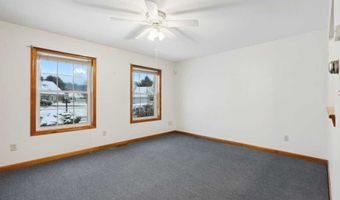 5 Topaz Cir, Auburn, ME 04210