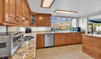 9802 Lyncarol Dr, La Mesa, CA 91941