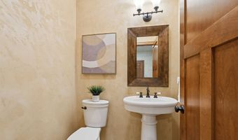 4920 N MEADE St, Appleton, WI 54913