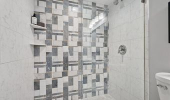 4212 Parkview Ln, Anoka, MN 55303