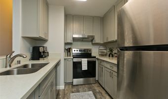 585 Mananai Pl 26W, Honolulu, HI 96818