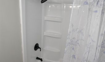 135 Riverside Dr, Alma, MI 48801