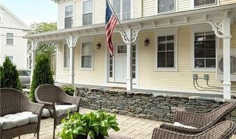 43 Farewell St 2, Newport, RI 02840