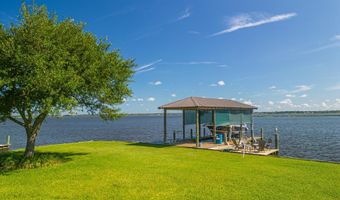 435 Christi Ln, Biloxi, MS 39531
