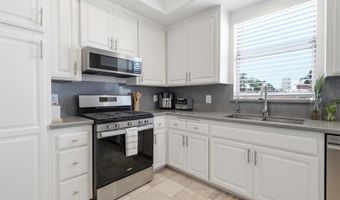 10790 Rose Ave 304, Los Angeles, CA 90034