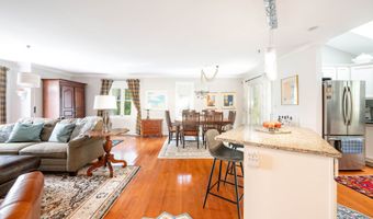 46 Stetson Pl 46, Danbury, CT 06811
