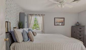 11 Carol Ave, Bristol, RI 02809
