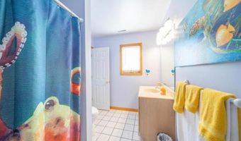 141 8th St, Avalon, NJ 08202