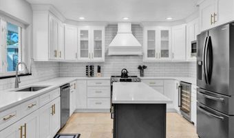 519 SOUTH Dr, Anna Maria, FL 34216