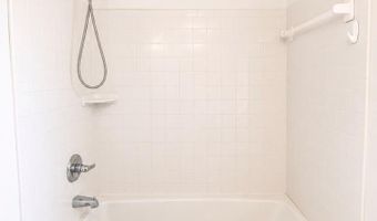 2408 Whispering Pines Cir, Albany, GA 31707