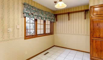 2116 Ironwood Ct, Ames, IA 50014