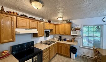 5028 Columbus Ave, Anderson, IN 46013