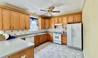15 Hannah Lee Rd, Barnegat, NJ 08005