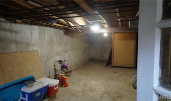 229 Solon Dr, Ballwin, MO 63021