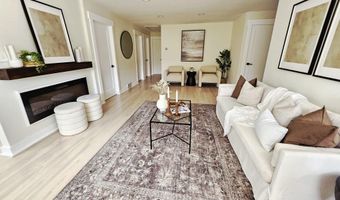 9721 BELLEVUE Dr, Bethesda, MD 20814