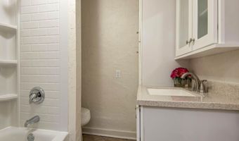 311 W Pleasant St, Aurora, MO 65605