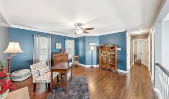 302 Fox Hollow Woods Dr, Ballwin, MO 63021