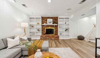 4606 HOLBORN Ave, Annandale, VA 22003