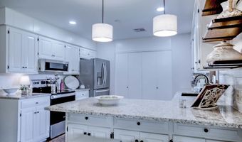 713 S Boyer Rd, Arkansas City, KS 67005